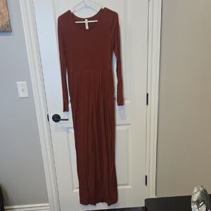 Zenana Outfitters Long Sleeve Dress in Rich Brown